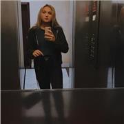 Studentessa di Giurisprudenza, diplomata al liceo classico Berchet è disponibile per ripetizioni di Italiano, Latino, Greco, Storia e Filosofia